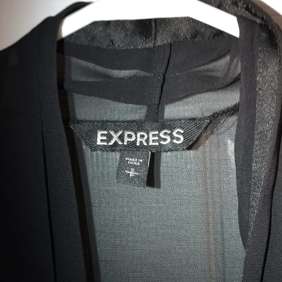 Short sleeve blouse - Picture 2 of 3